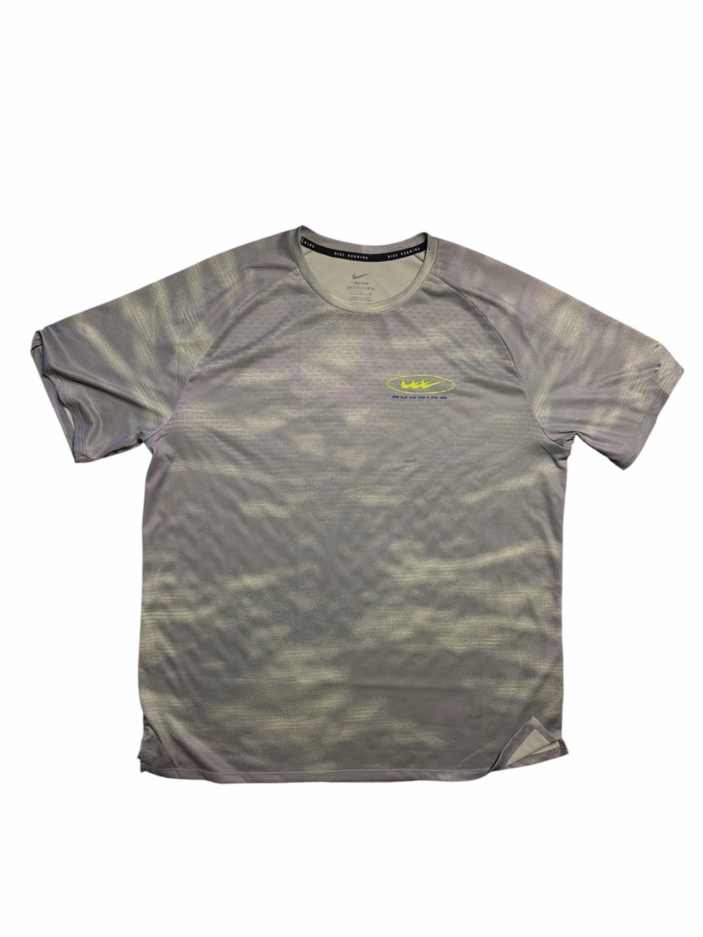 Nike Running Dri-FIT Short Sleeve Performance Shirt Men’s Large Sage Gray